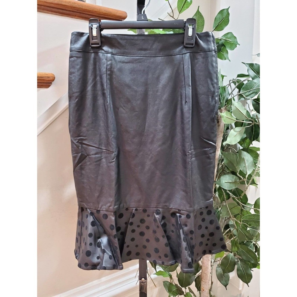 Hommage Women Solid Black Polyurethane Pull On A-Line Knee Length‎ Skirt Size S
